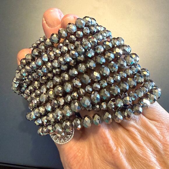 Millianna Leather Magnetic Closure Glamour Beaded Bracelet - Picture 7 of 10